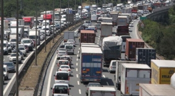 Onun Arabası Var...