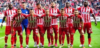 Samsunspor'da Futbolcular Kazan Kaldırmak Üzere