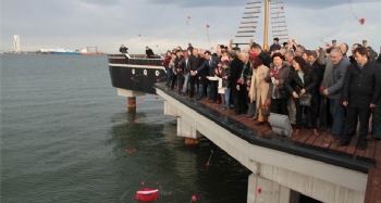 Denize Karanfil Bırakma Töreni Yaklaşıyor Denize Karanfil Bırakma Töreni Yaklaşıyor
