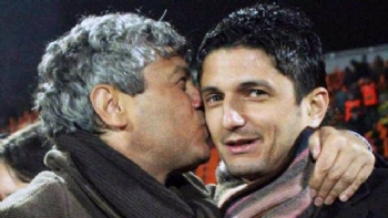 Yunan Futbol Liginde Genç Lucescu Fırtınası Yunan Futbol Liginde Genç Lucescu Fırtınası