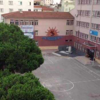 İlkadım Atatürk Ortaokulundan Kan Bağışı Kampanyası İlkadım Atatürk Ortaokulundan Kan Bağışı Kampanyası