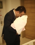 Atakum Belediye Başkanı Taşçı Üçüncü Evladını Kucağına Aldı